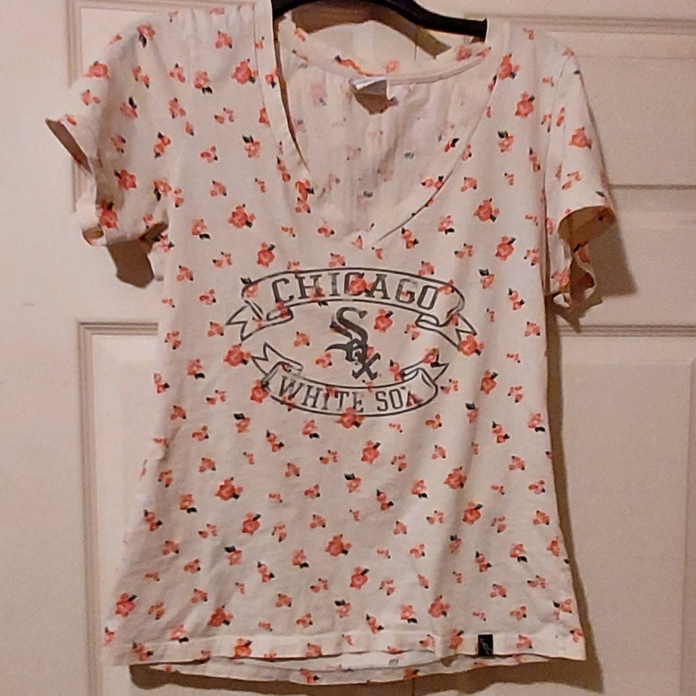 5th & Ocean Womens MLB Chicago White Sox Baseball V Neck T Shirt Pink Floral XL